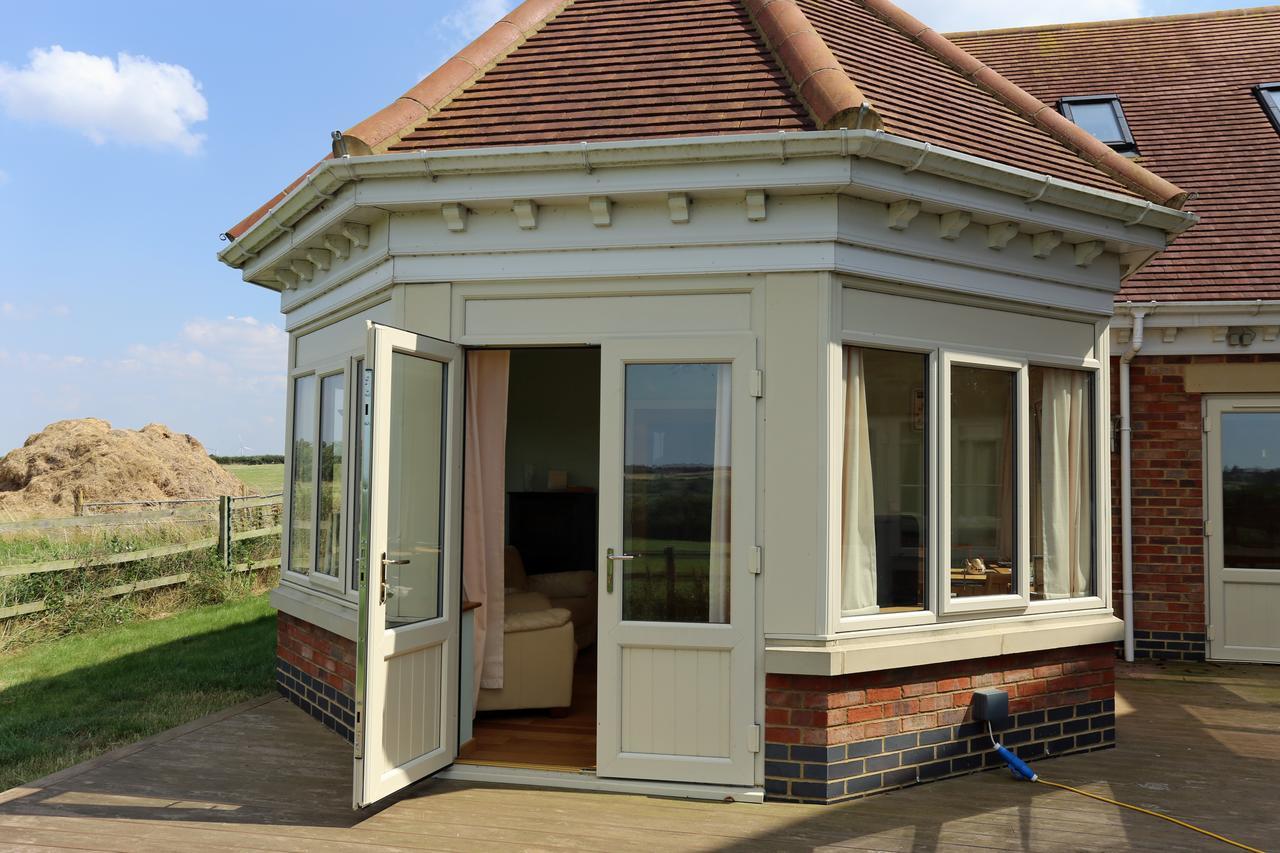 Redlands Farm Bed & Breakfast Stanwick  Exterior photo